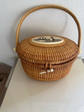 Woven Nantucket Style Basket Handbag with Nautical Lid Accent